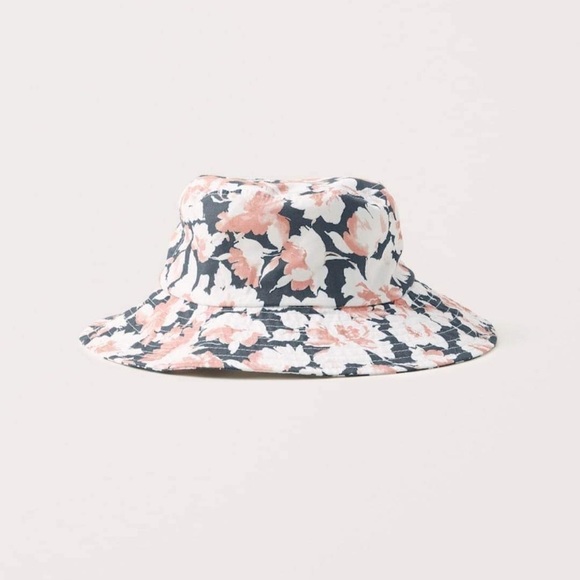 Abercrombie & Fitch Accessories - Abercrombie and Fitch Bucket hat New